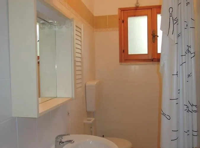 Appartement Flat For 6 Guests With Private Garden Bibione
