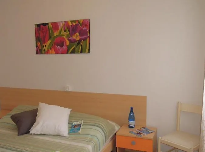 Appartement Flat For 6 Guests With Private Garden